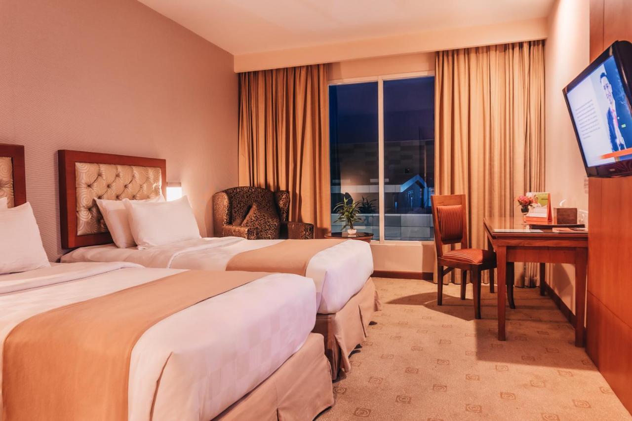 สวิส-เบลินน์ สกา พีกันบารู Hotel เปกันบารู ภายนอก รูปภาพ